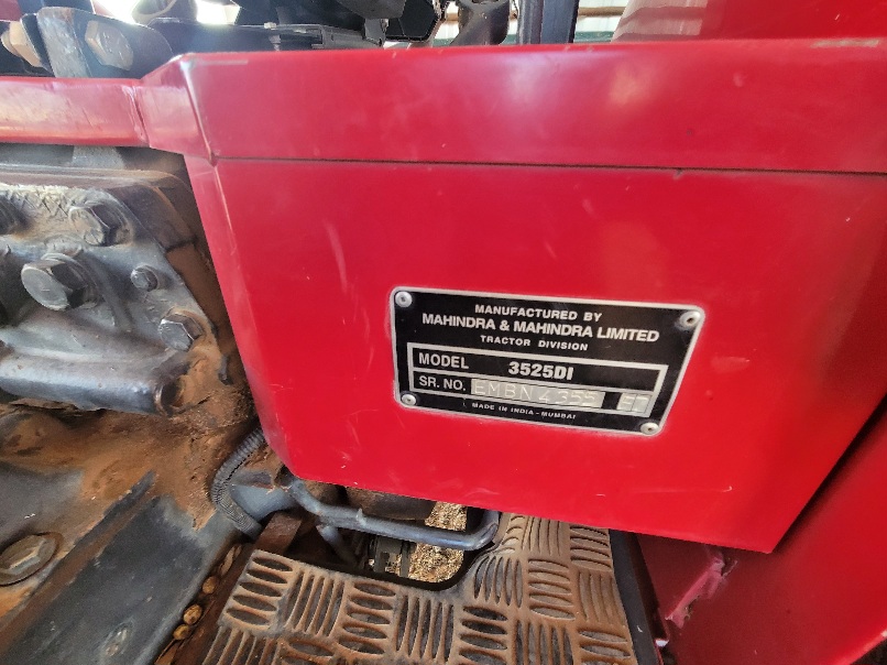 Mahindra 3525DI Tractor with Implements pic #7