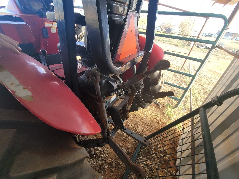 Mahindra 3525DI Tractor with Implements pic #9